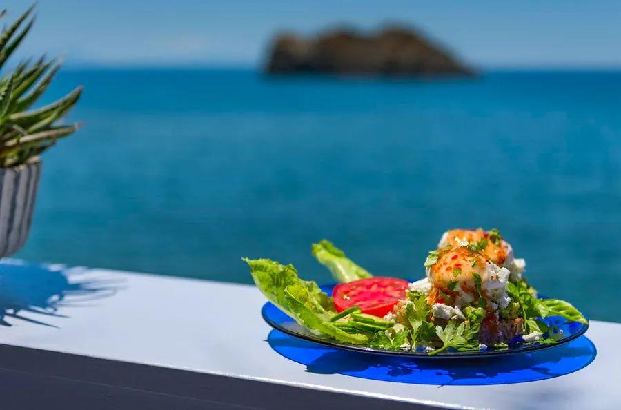 Cover Image for The Culinary Culture of Greece’s Northern Aegean Islands