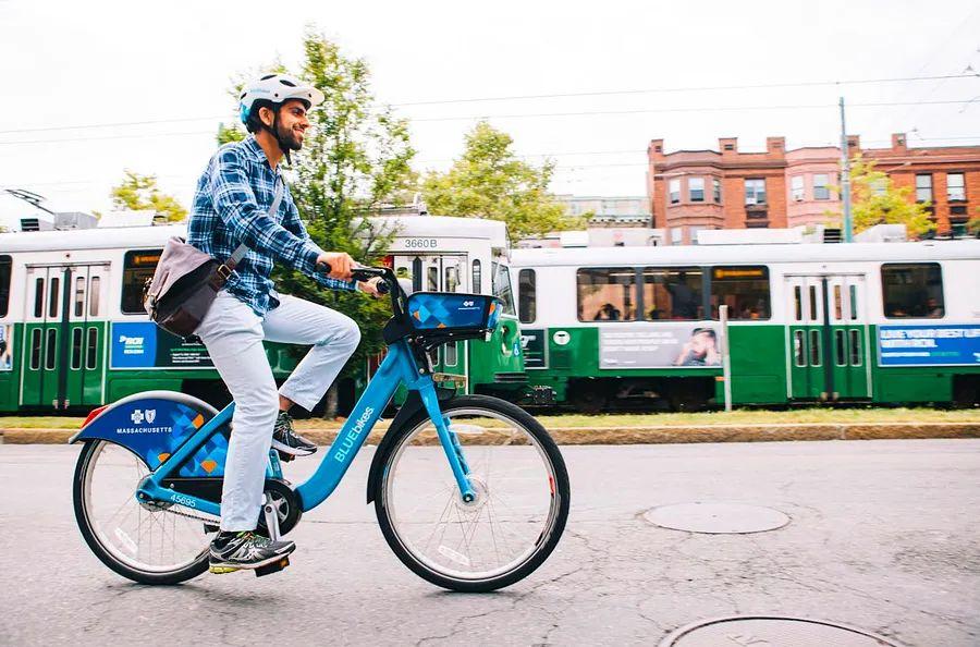 Cover Image for Getting around in Boston
