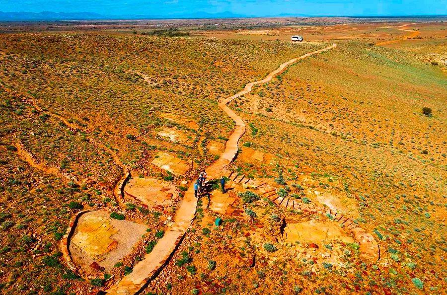 Cover Image for The Latest National Park Has Opened, Featuring the Oldest Animal Fossils on Earth