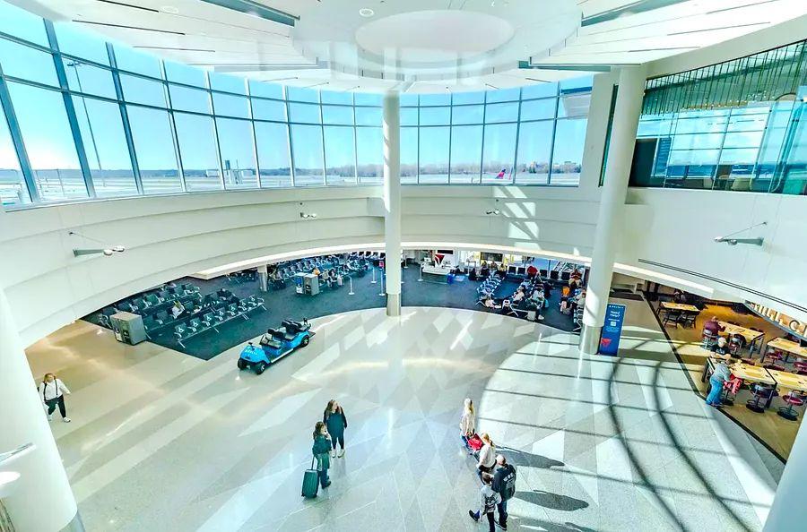 Cover Image for Here Are the Top U.S. Airports for 2024, as Selected by T+L Readers