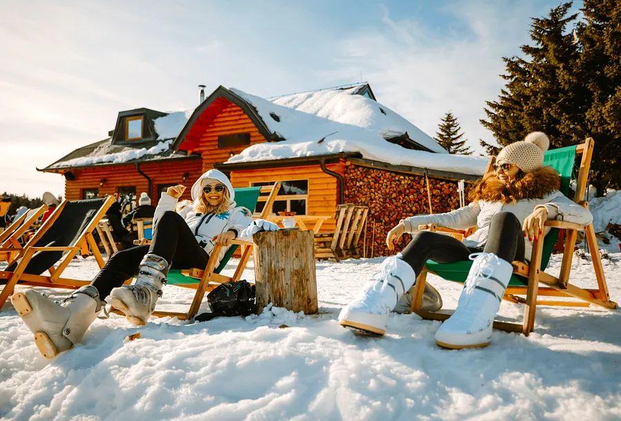 Cover Image for Top Ski Destinations of 2022