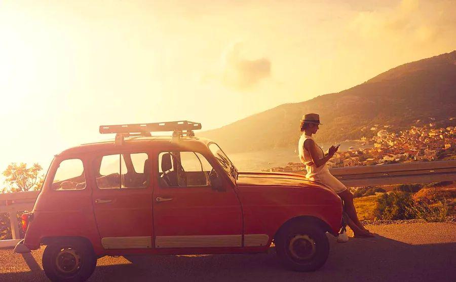 Cover Image for 7 Essential Road Trip Tips Every Traveler Needs