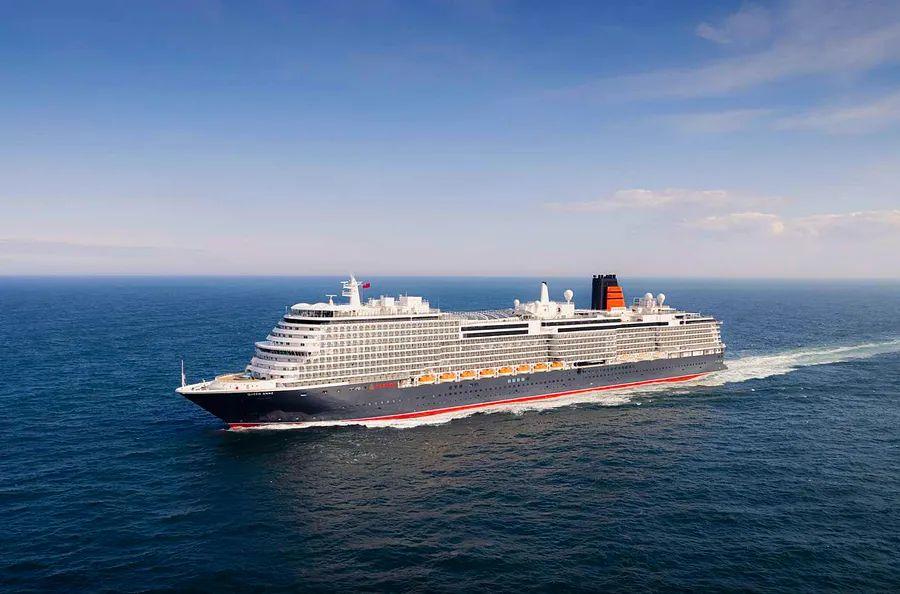 Cover Image for This Timeless Cruise Ship Offers Everything from Elegant Black-tie Events to Kayaking Adventures in the Fjords – Check Out Our Review