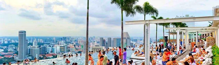 Cover Image for 10 Hotels in Singapore with Pools Offering Breathtaking Views