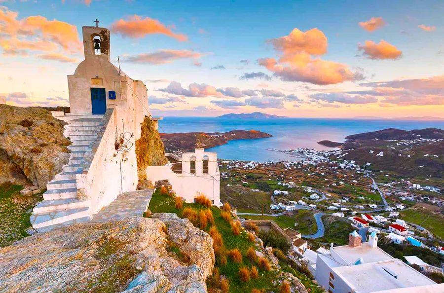 Cover Image for 13 Most Affordable Islands to Explore Worldwide