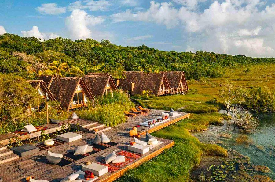 Cover Image for 20 Luxury Hotels Around the Globe That Are Surprisingly Affordable
