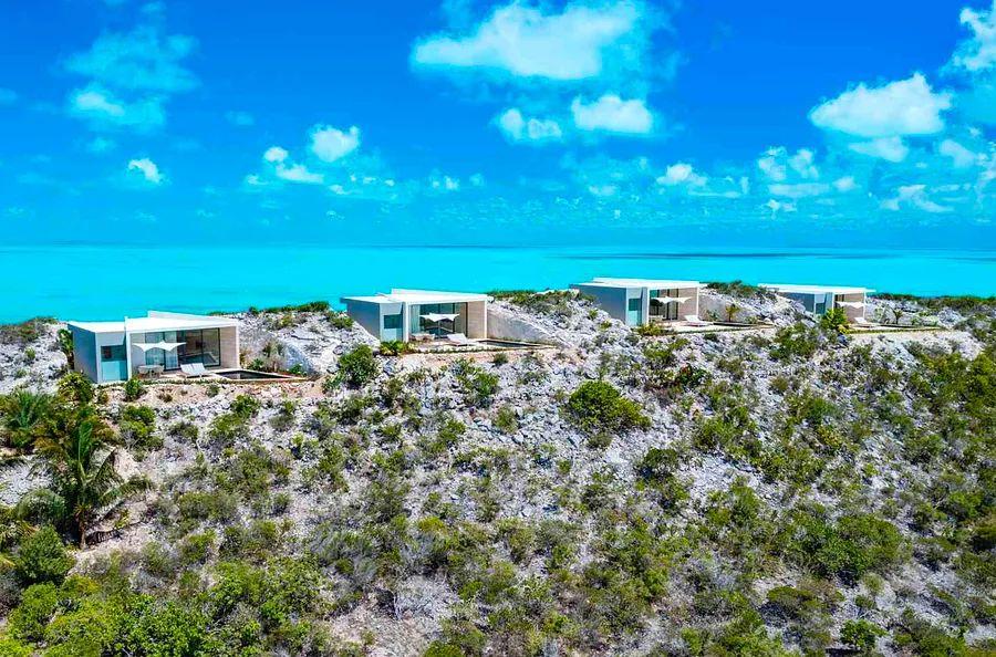 Cover Image for This luxury resort will feature the Caribbean's first ocean pool.