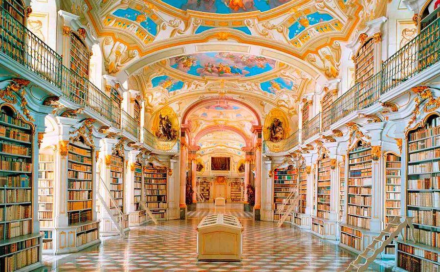 Cover Image for Incredible Libraries Worldwide That Every Book Enthusiast Must Experience