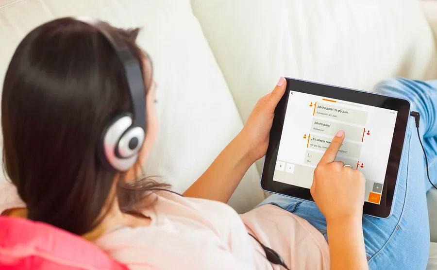 Cover Image for Top Language Learning Apps to Get Before Your Next Adventure