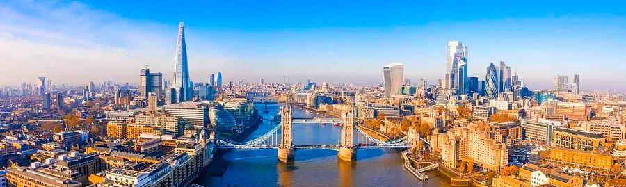Cover Image for Navigating London, England
