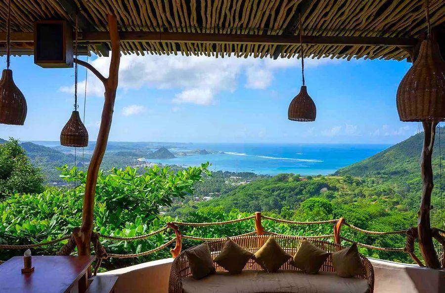 Cover Image for Explore 7 Countries Where You Can Travel for Under $30 a Day — Here’s How to Do It