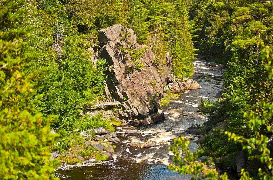 Cover Image for The 'Grand Canyon of Maine' Is a Hiker's Paradise — Featuring Breathtaking Scenery and Waterfall Adventures