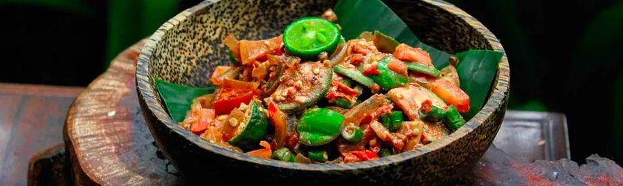 Cover Image for Lombok Food Adventures: 10 Dishes You Simply Must Try