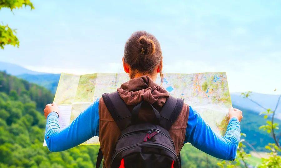 Cover Image for Make sure to pack these 5 essential travel tips before you go.