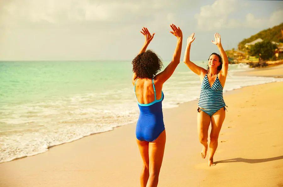 Cover Image for Gift Ideas for Moms Who Love Cruises this Mother’s Day