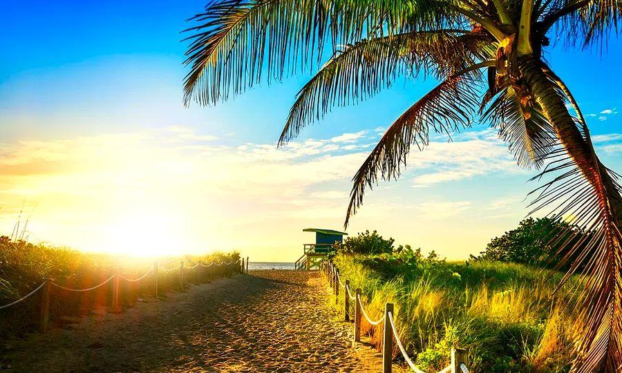 Cover Image for The Ideal Ports for Enjoying Warm Weather Adventures