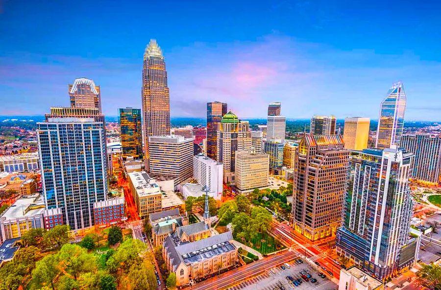 Cover Image for Four Road Trips You Can Enjoy from Charlotte, North Carolina