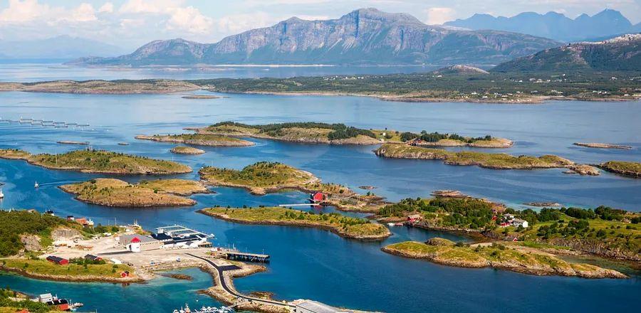 Cover Image for Why Norway Should Be at the Top of Your Travel Bucket List