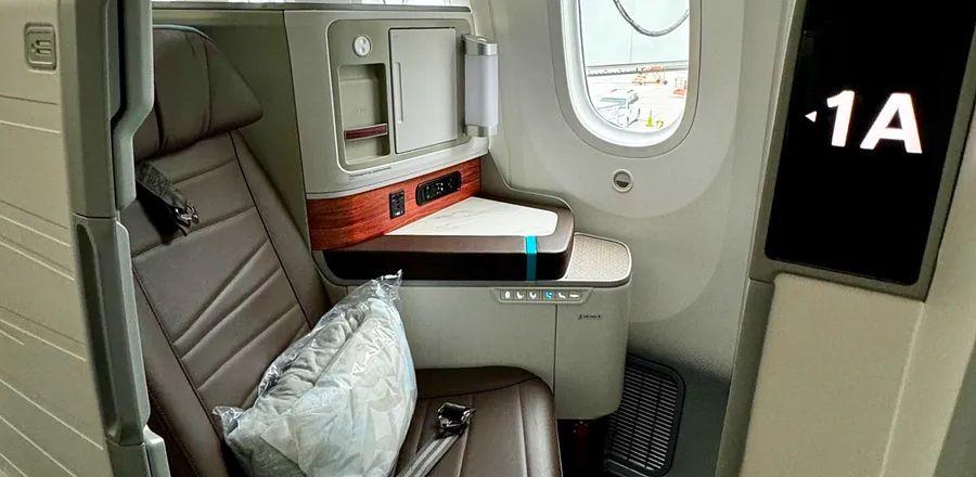 Cover Image for Hawaiian Airlines Unveils Its New Business-Class Cabin—and We Experienced It