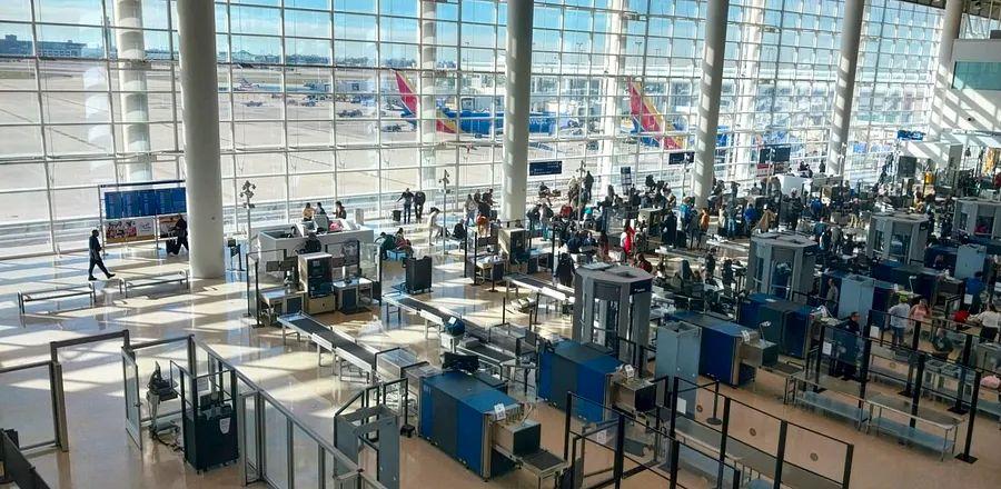 Cover Image for No More Need to Present Your Boarding Pass at These U.S. Airports