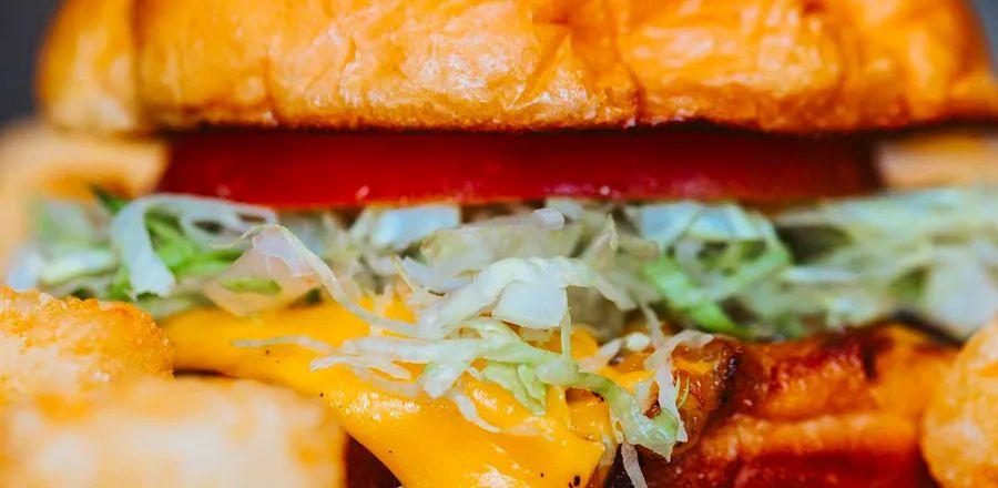 Cover Image for A Love Note to Room Service Cheeseburgers