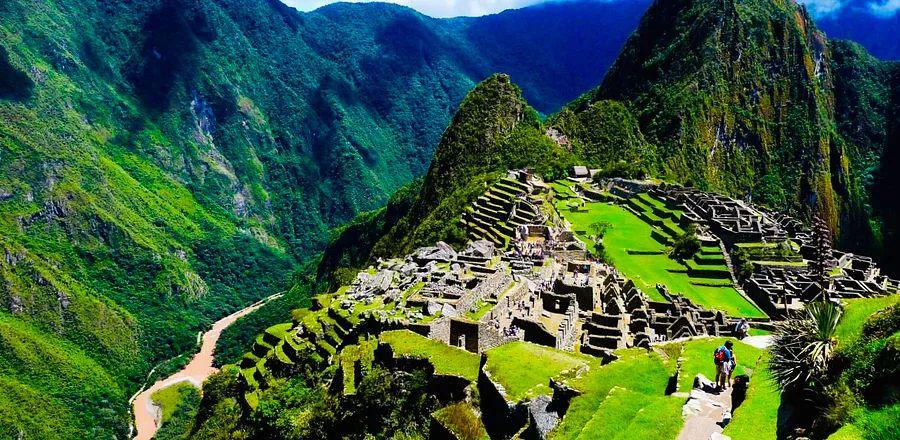Cover Image for Peru Closes Machu Picchu Indefinitely as Protests Escalate