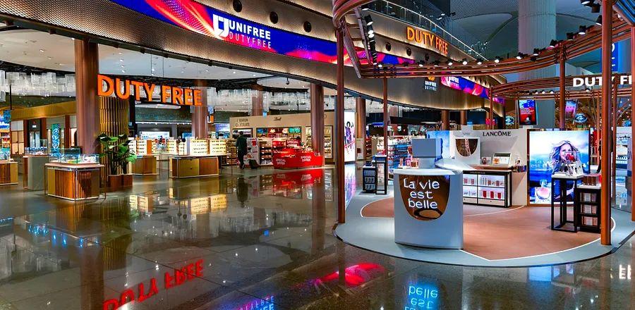 Cover Image for Does Purchasing Duty-Free Truly Save You Money? Insights from Seasoned Shoppers