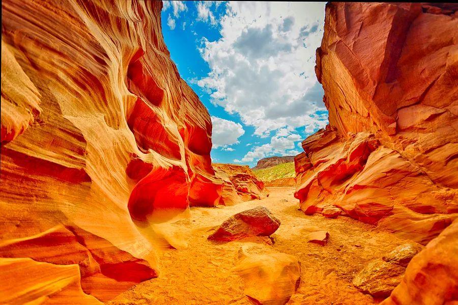 Cover Image for Here are six of our top road trips originating from Las Vegas