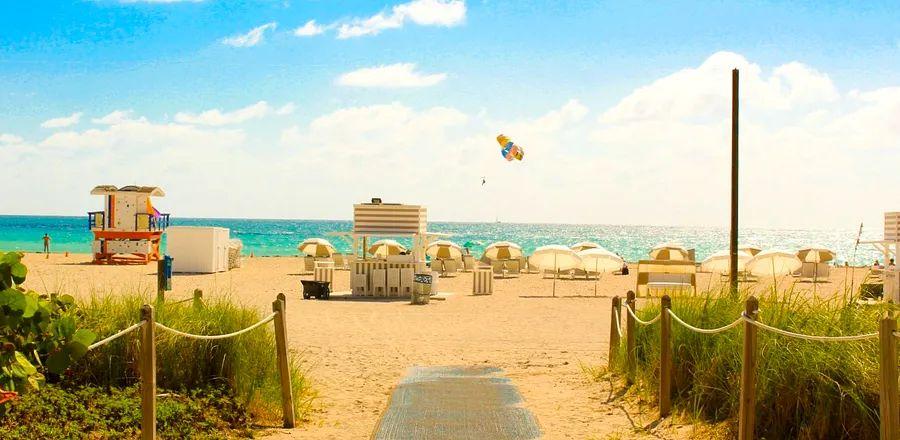 Cover Image for A New Amtrak Route Will Transport Travelers From the Midwest to Sun-Drenched Beaches