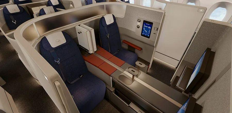 Cover Image for Utilize These 9 Tips to Experience Business Class for Less