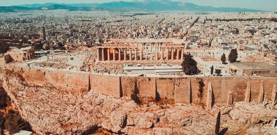 Cover Image for Tips for Staying Safe and Cool in Greece This Summer from Athens’s Chief Heat Officer