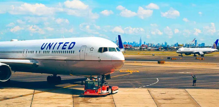 Cover Image for All United Flights Were Temporarily Halted—What You Need to Know