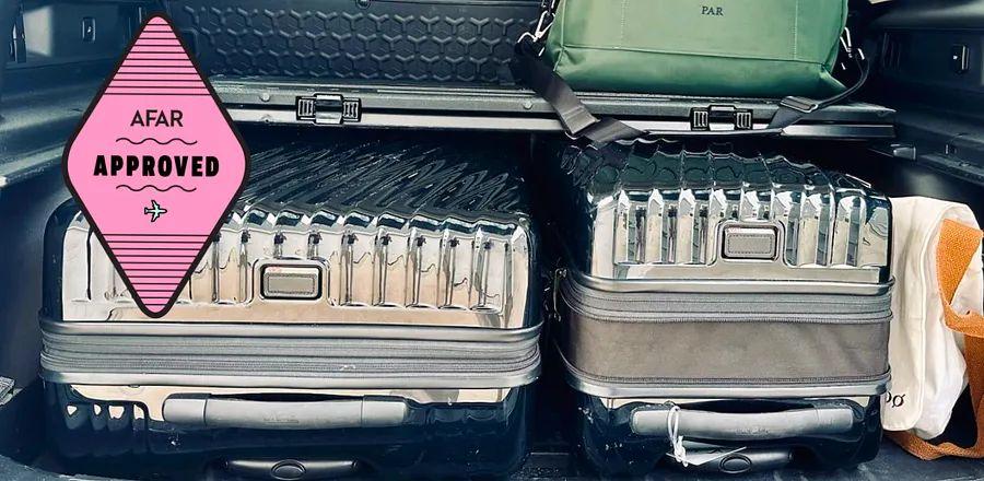 Cover Image for Tumi’s 19 Degree Expandable 4-Wheeled Suitcases Are My Top Choice for Luggage—Here’s Why