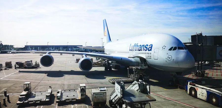 Cover Image for All flights to Frankfurt are being redirected due to a significant computer issue at Lufthansa.