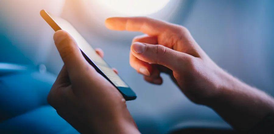 Cover Image for You’ll Soon Be Able to Make Phone Calls on Flights Across Europe