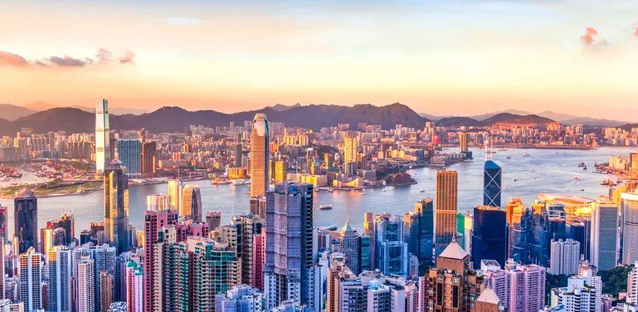Cover Image for North American Travelers Can Now Join Hong Kong Tourism's Huge Flight Giveaway—Here’s How to Participate