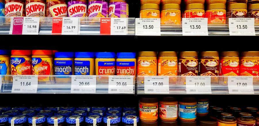 Cover Image for 7 Shocking Items TSA Won't Allow on Your Flight