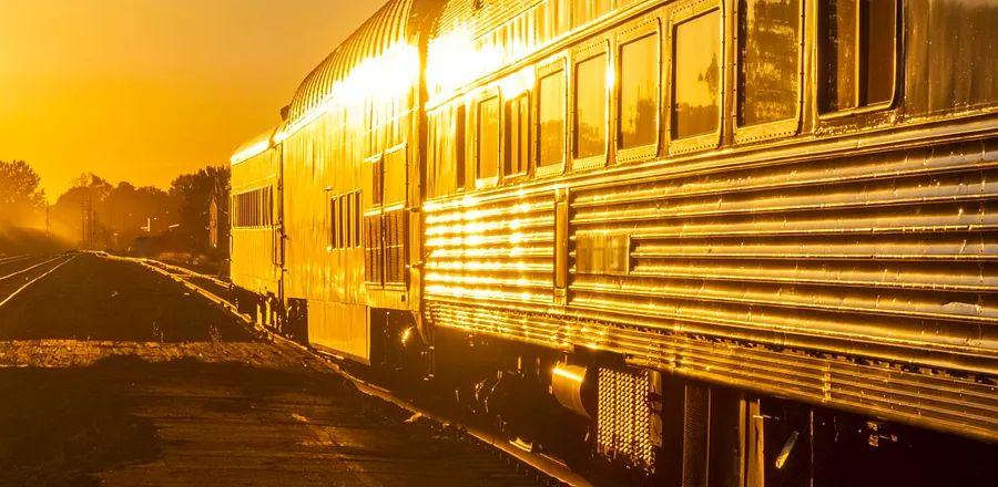 Cover Image for A First-Class Overnight Train Service Between Los Angeles and San Francisco May Soon Be a Reality