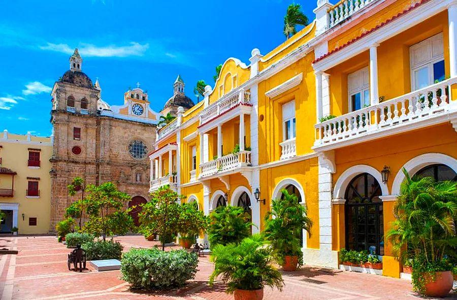 Cover Image for 2022 Panama Canal Cruises: Depart from 7 Ports