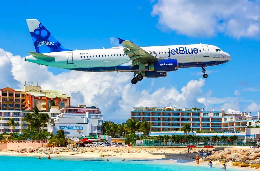 Cover Image for Is redeeming JetBlue points for vacation packages a good idea?