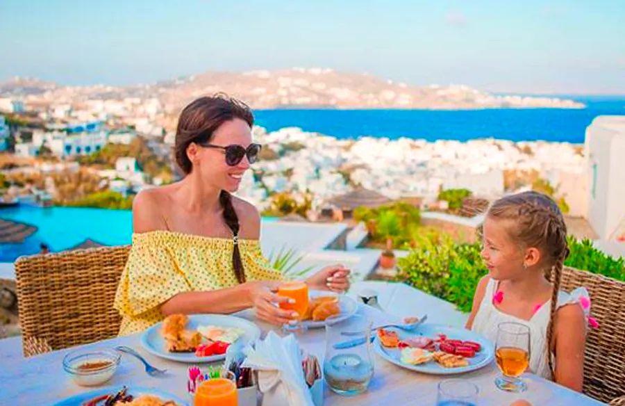 Cover Image for Healthy Eating on Your European Cruise