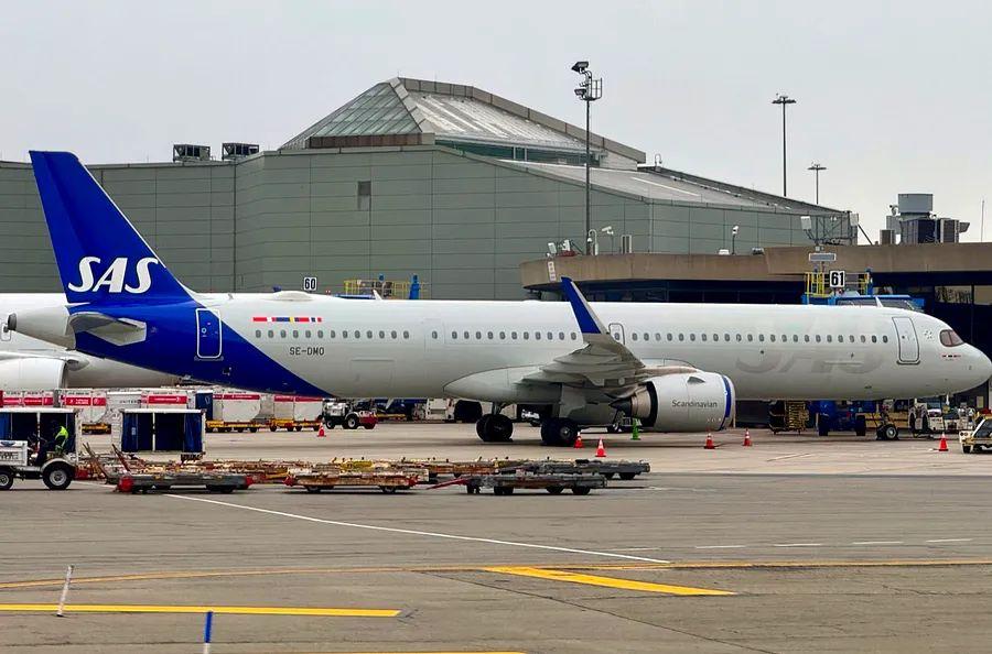 Cover Image for SAS awards are now accessible using Delta SkyMiles (and other partners), including for business-class flights to Europe.