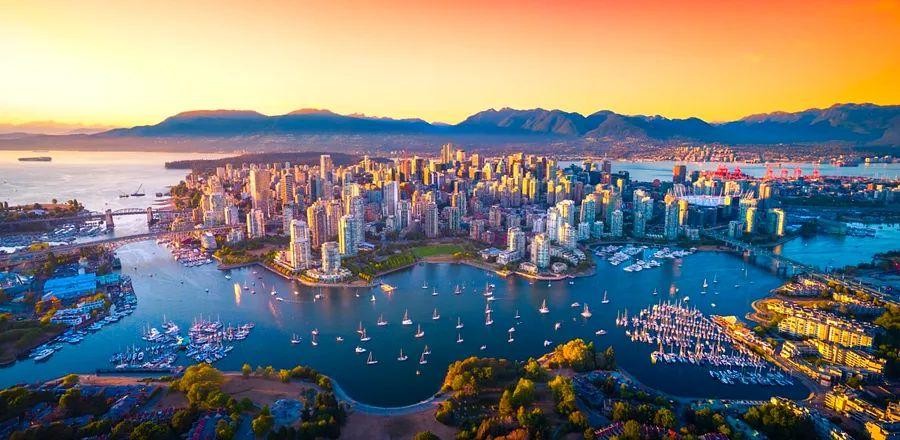 Cover Image for 13 Amazing Places to Explore in Canada