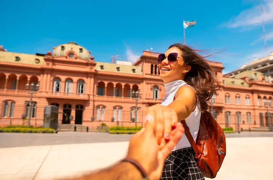 Cover Image for Top summer Airbnb destinations to consider