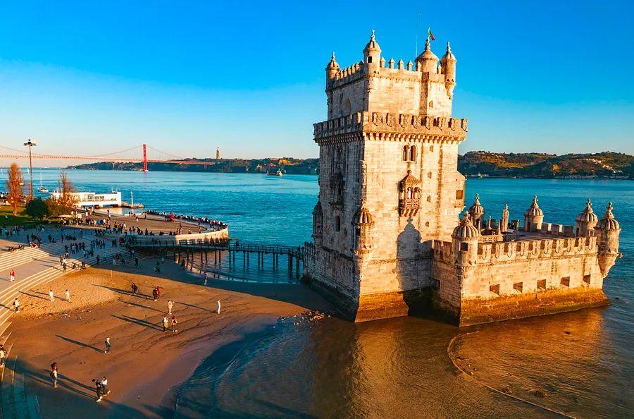 Cover Image for Deal alert: Enjoy nonstop business class flights to Europe from various U.S. cities starting at $1,779