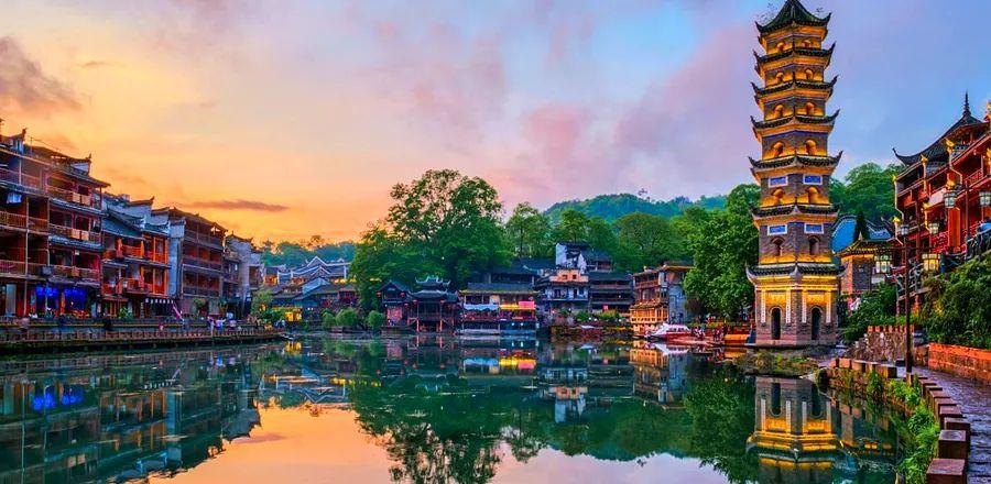 Cover Image for Forget Summer. Travel's Ultimate Season Is Here.