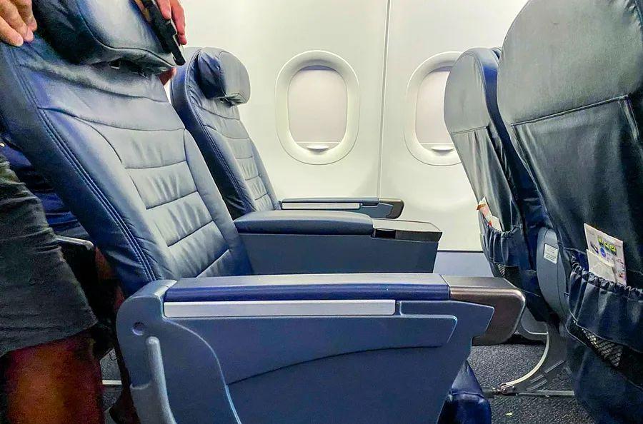 Cover Image for Are Spirit Airlines' Big Front Seats a worthwhile investment?