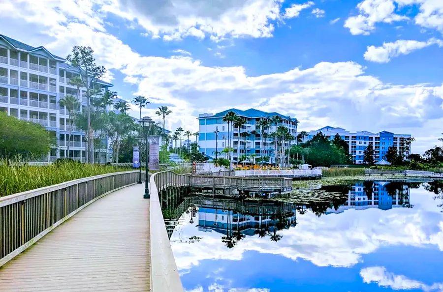 Cover Image for Reasons to Book Bluegreen Vacations Resorts via Choice Hotels