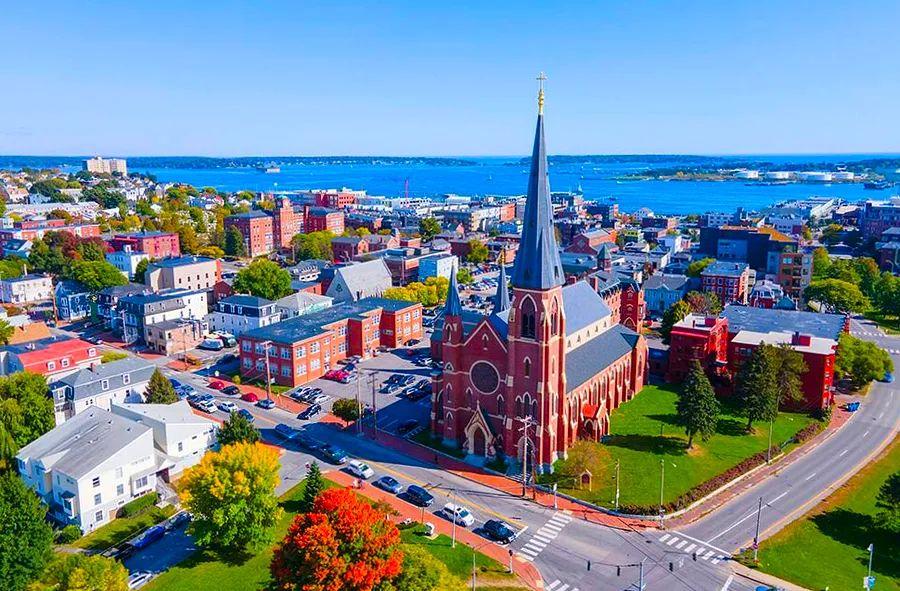 Cover Image for Must-See Attractions in Portland, Maine