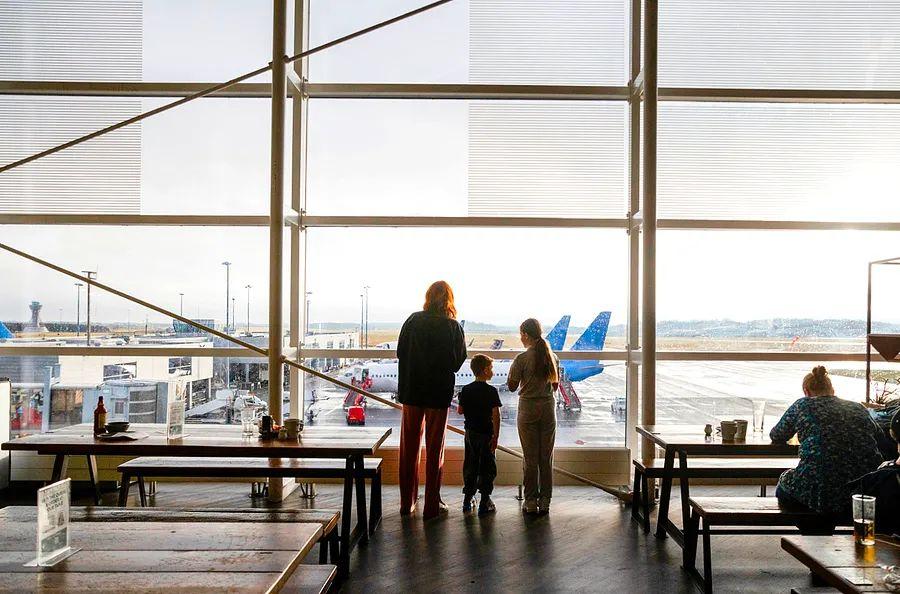 Cover Image for 10 Mistakes to Avoid When Using Airline Points and Miles